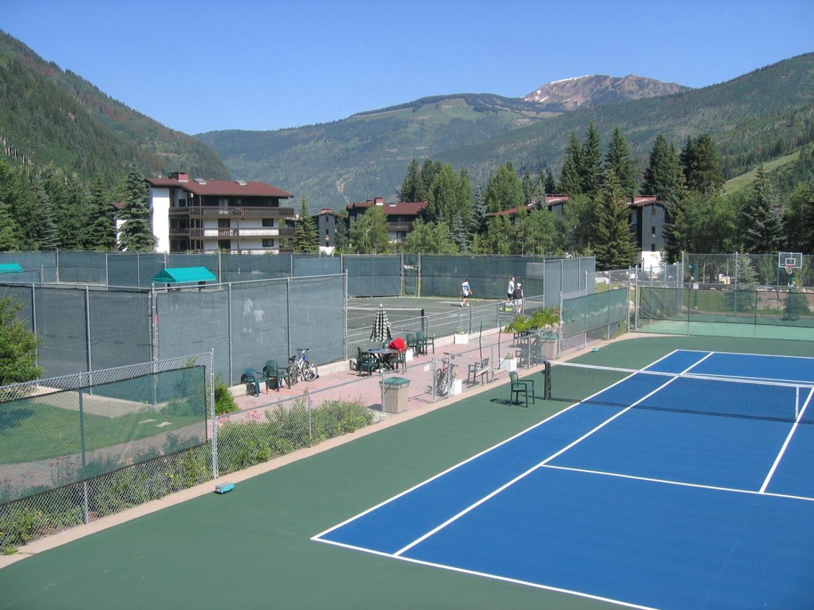 Vail Racquet Club Mountain Resort Exterior photo