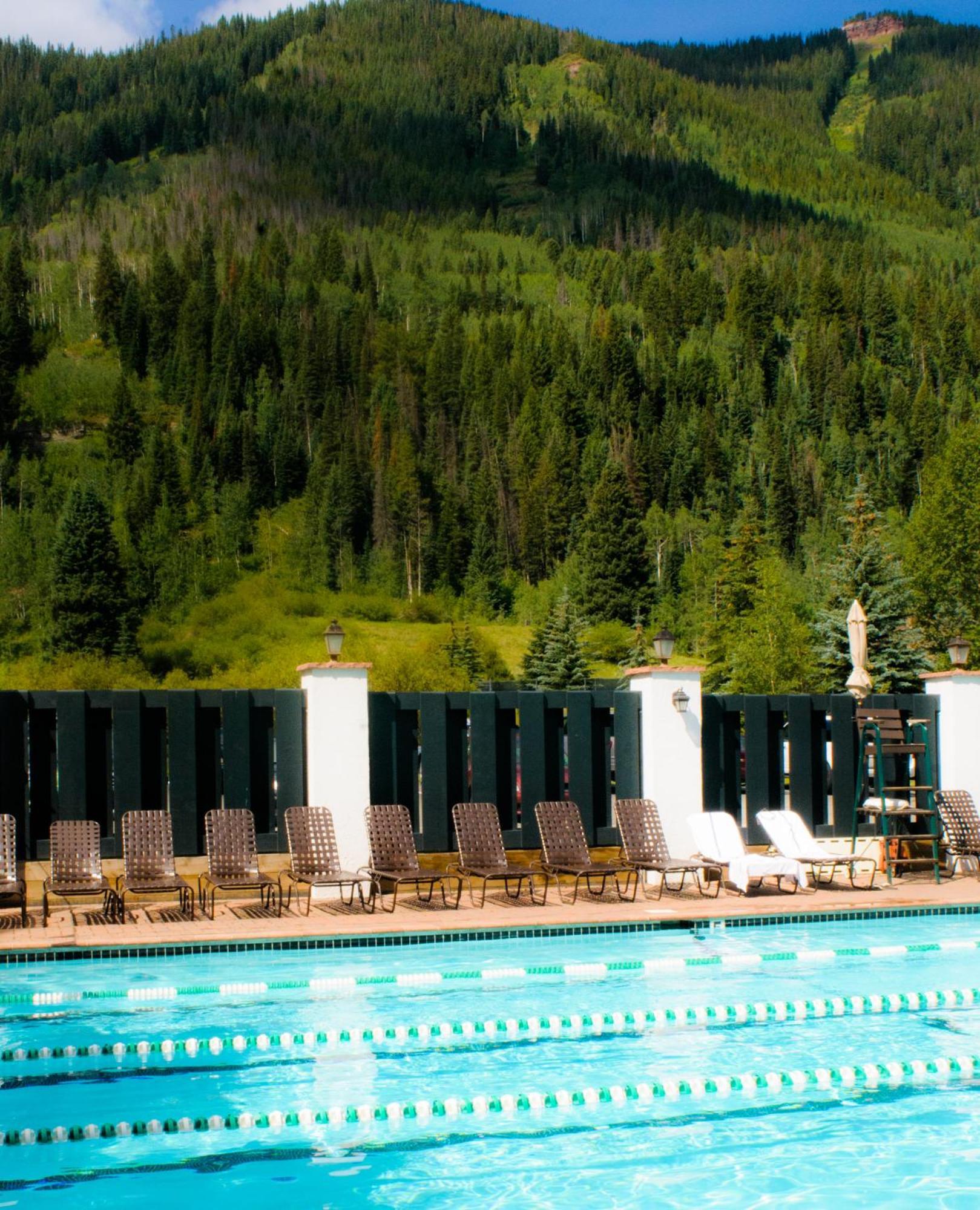 Vail Racquet Club Mountain Resort Exterior photo